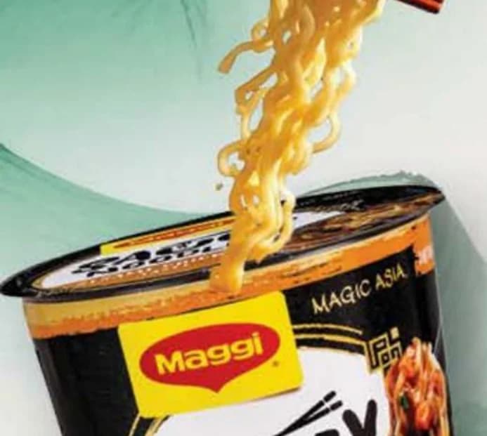 MAGGI Нудълс сладко чили; пиле със сусам; териаки, Fantastico